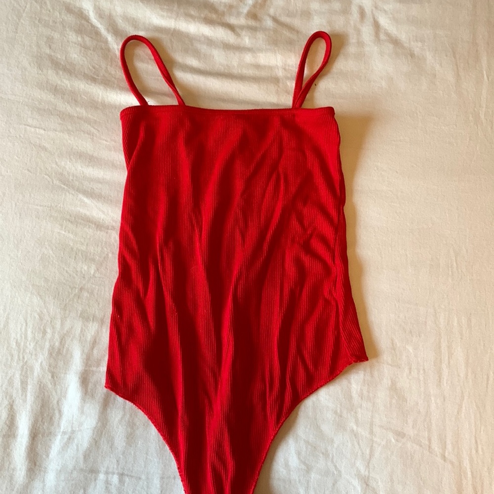 BRANDY MELVILLE BODYSUIT